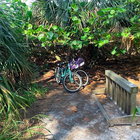 Anna Maria Island Runaway Tropical Dream-One Minute Walk To The Beach-Heated Pool Bradenton Beach Extérieur photo