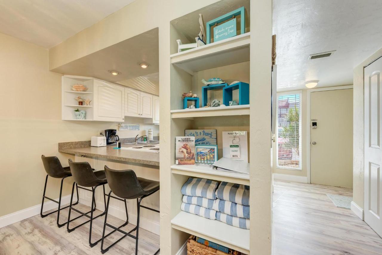 Anna Maria Island Runaway Tropical Dream-One Minute Walk To The Beach-Heated Pool Bradenton Beach Extérieur photo