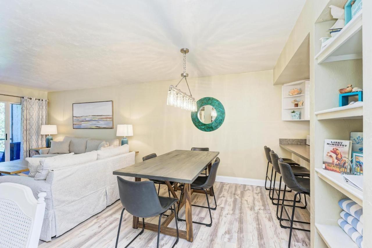 Anna Maria Island Runaway Tropical Dream-One Minute Walk To The Beach-Heated Pool Bradenton Beach Extérieur photo