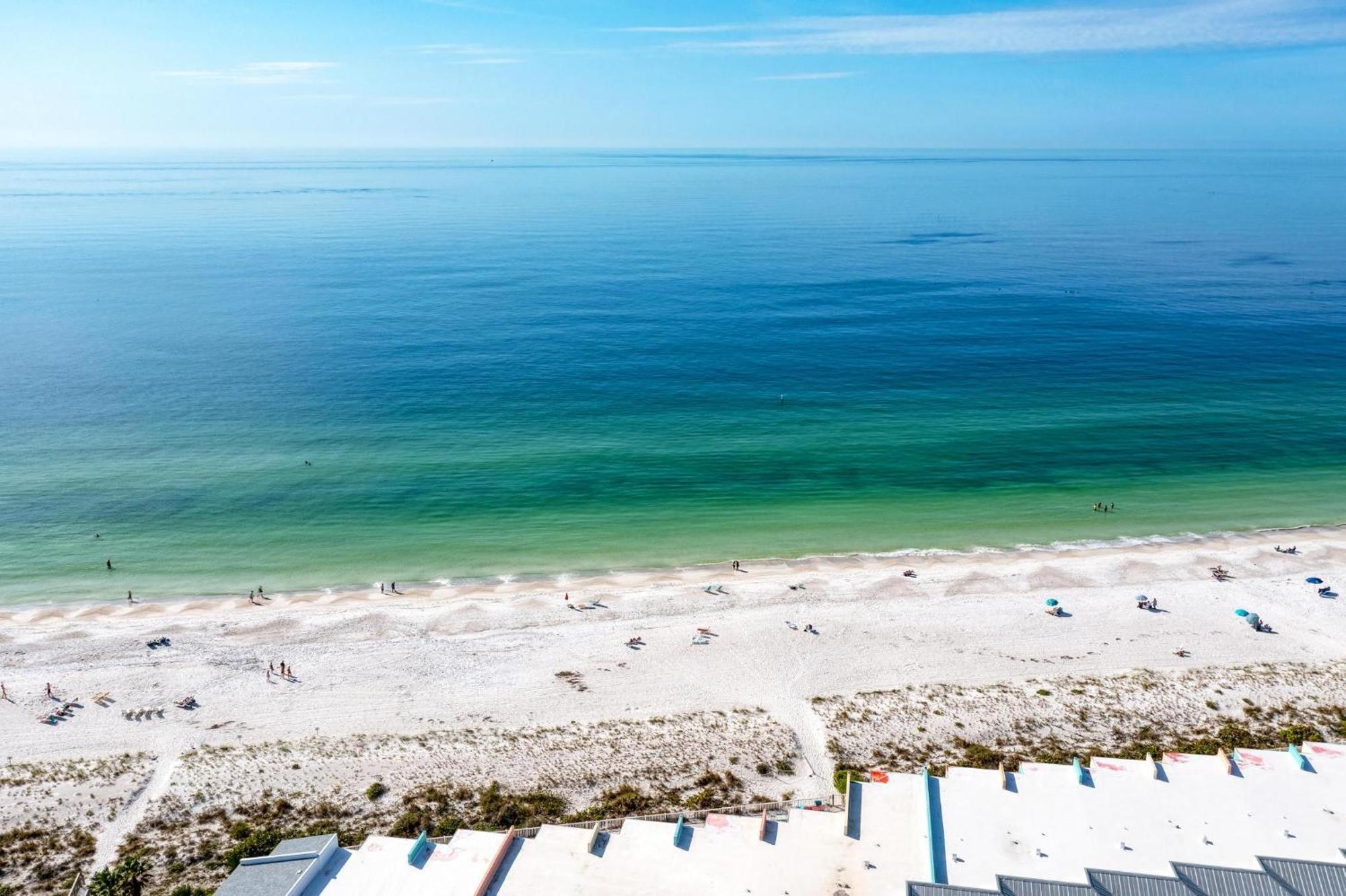 Anna Maria Island Runaway Tropical Dream-One Minute Walk To The Beach-Heated Pool Bradenton Beach Extérieur photo